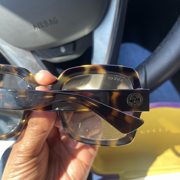 Gucci Tortoiseshell Sunglasses - Picture 5 of 9